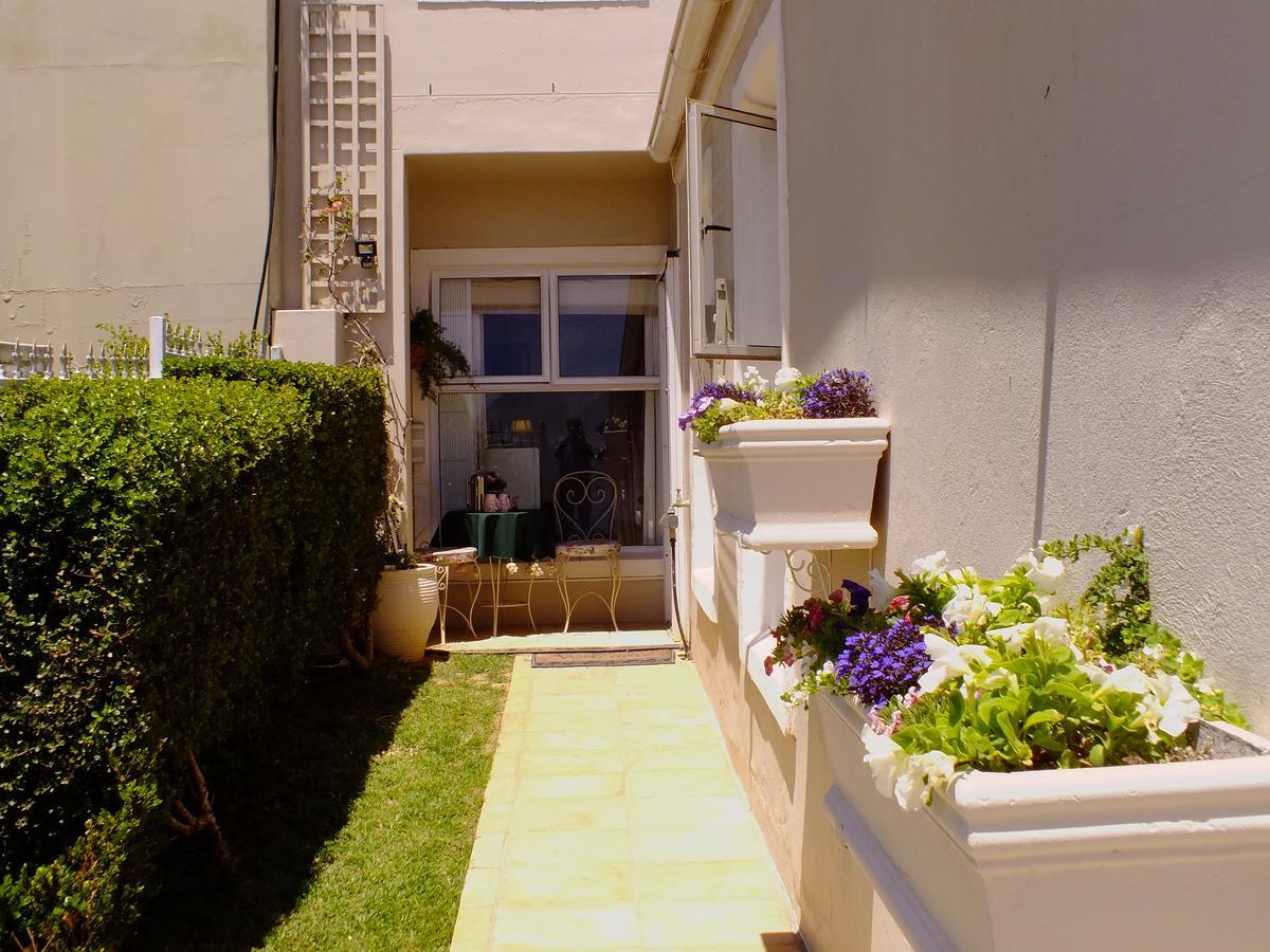 Papillon Guest Suite Simonʼs Town Exteriör bild